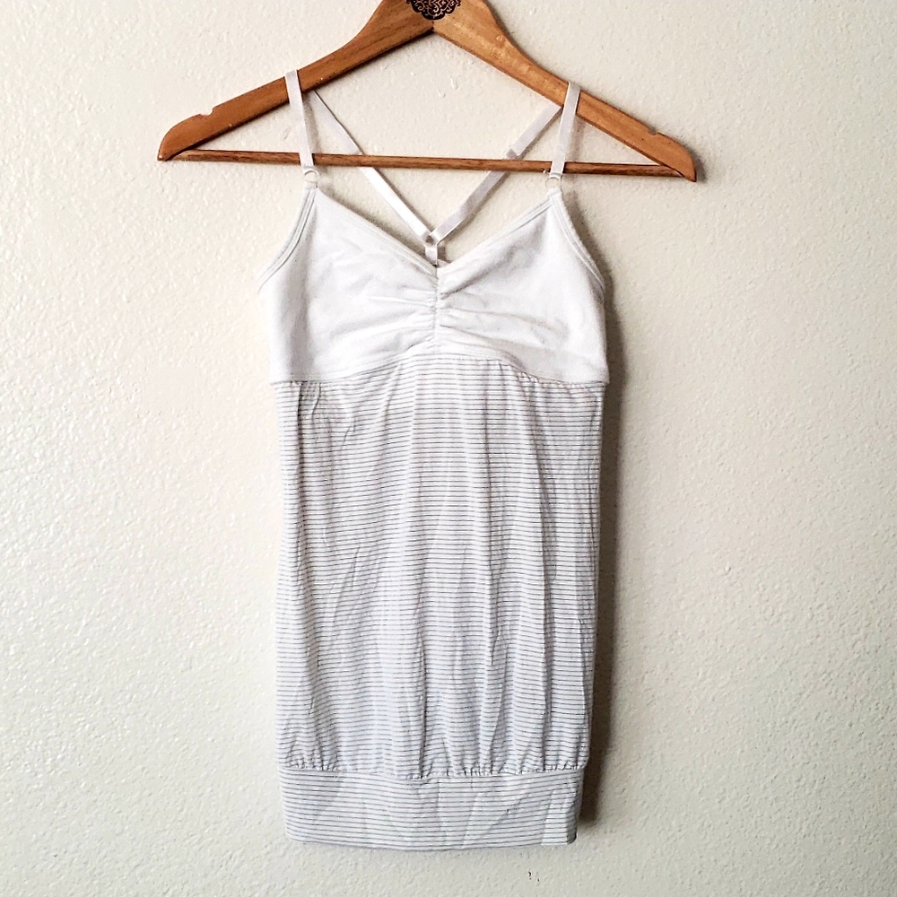 Beyond Yoga White Racerback Open Back Top Sz XS
